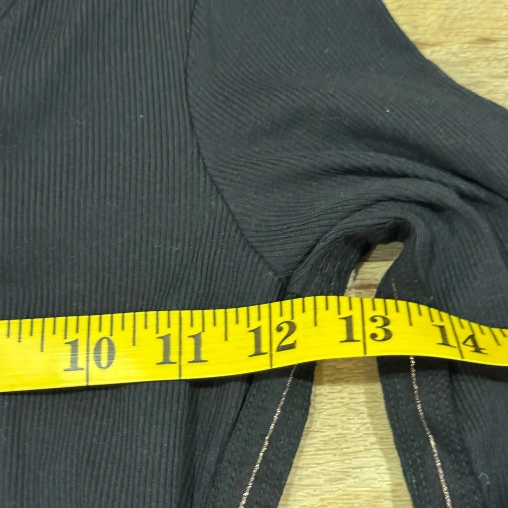 Nike Yoga Black Ribbed Long Sleeve Henley Bodysuit w/ Bronze Thread Trim Size XS - Picture 4 of 5
